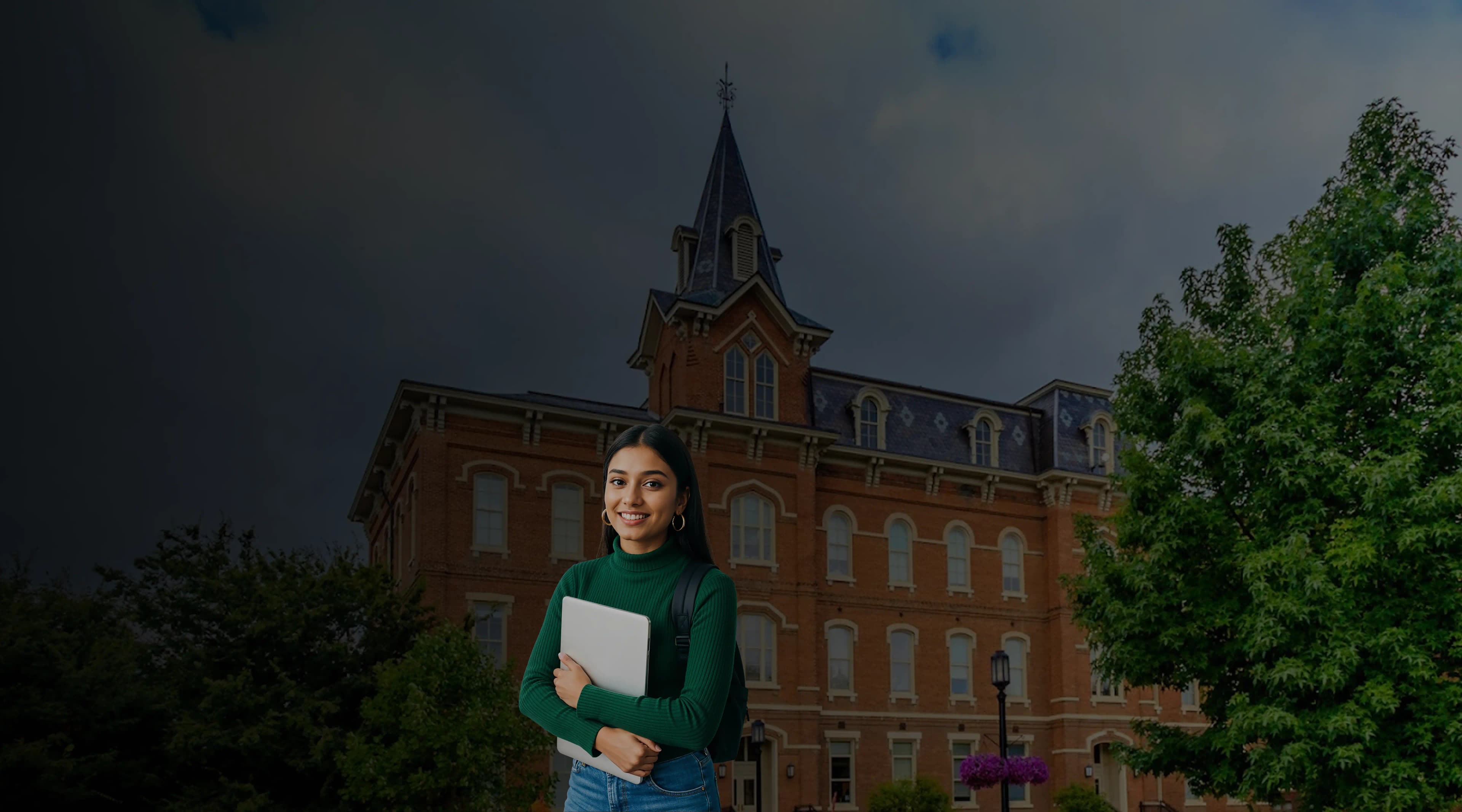 Student exploring U.S. cosigner education loan options